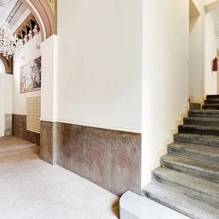 Prague Centre Armani Apartment Екстер'єр фото