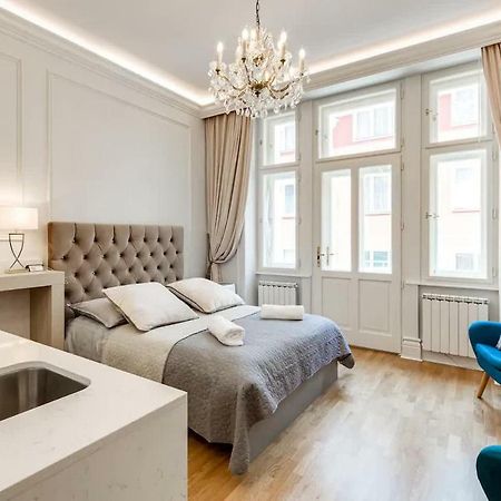 Prague Centre Armani Apartment Екстер'єр фото
