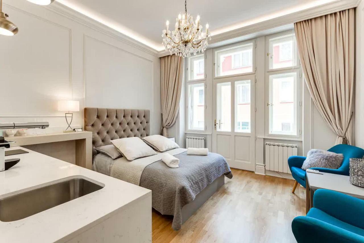 Prague Centre Armani Apartment Екстер'єр фото